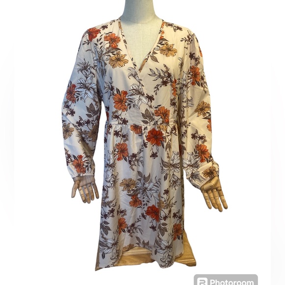 SHEIN Dresses & Skirts - SHEIN Floral Mini Dress. Size 0XL